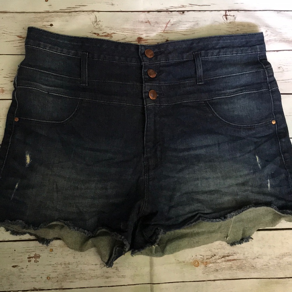 Refuge Distressed High-Waisted Shorts